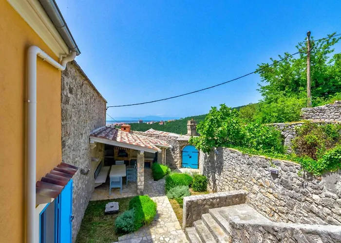 In 41673 Vikendica Crikvenica